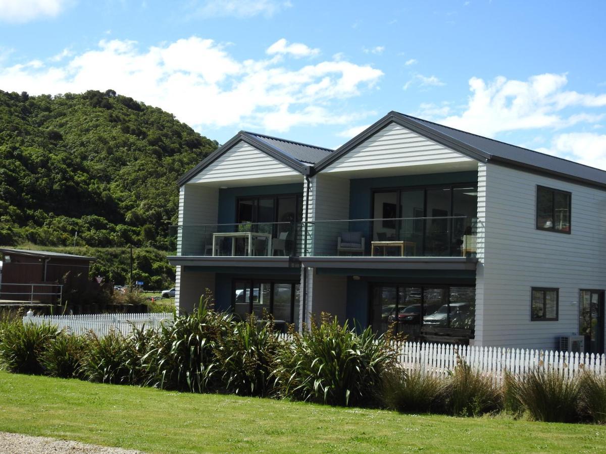 Boathouse Apartments Picton Exterior photo