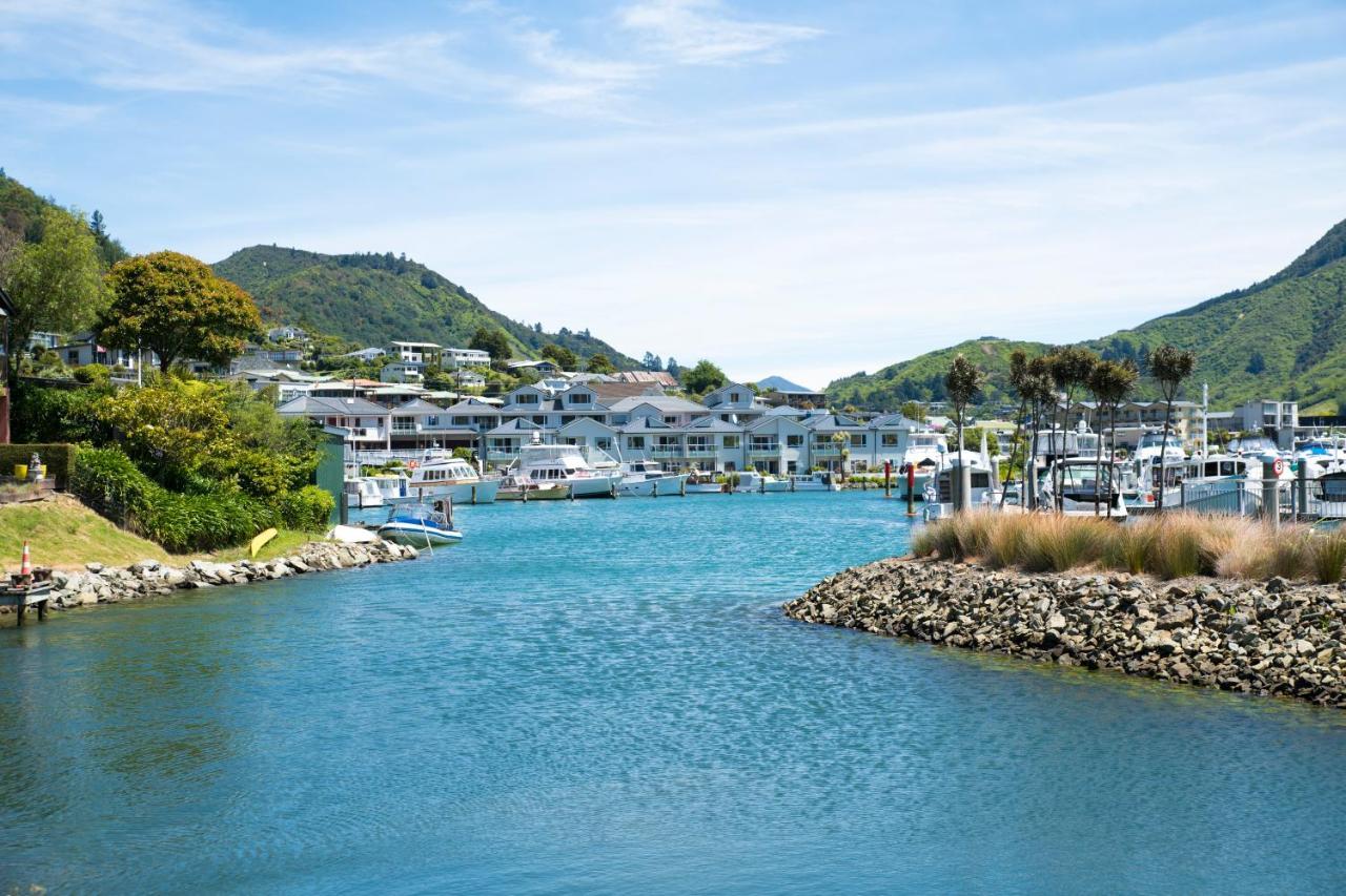 Boathouse Apartments Picton Exterior photo