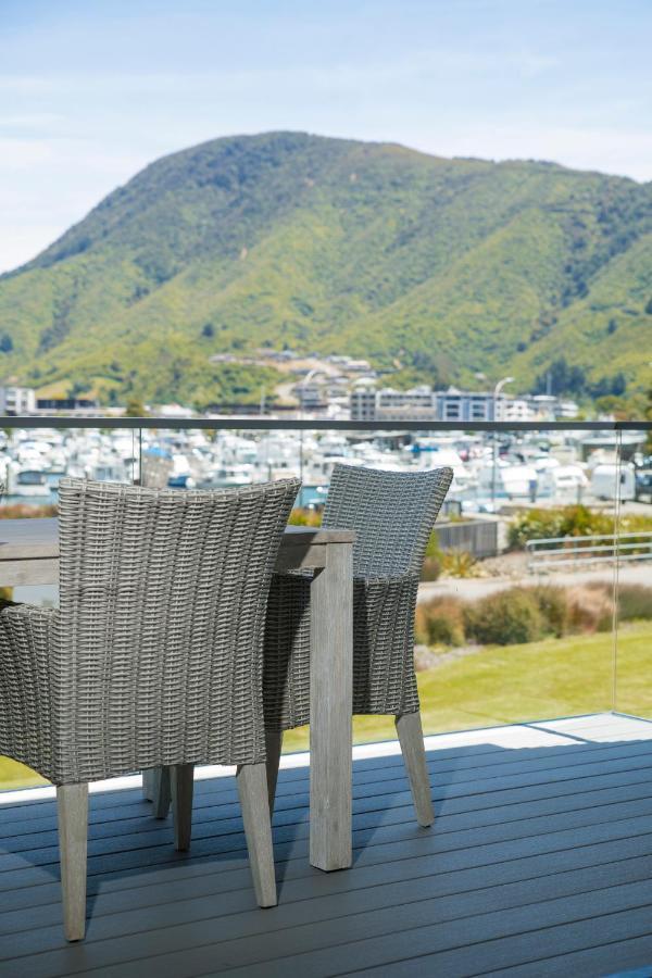 Boathouse Apartments Picton Exterior photo
